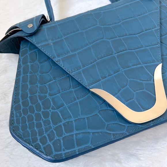 $899 NWOT LYA LYA Mini Armor Vault Croc Teal Silver Crossbody Top Handle Handbag - Picture 13 of 15